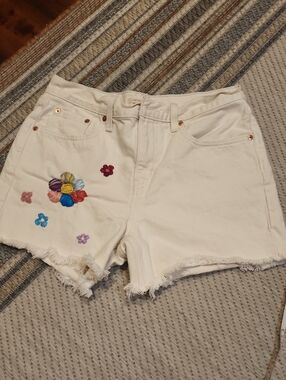 Levi's Cream  Denim Cutoff Shorts with Multicolor Embroidered Flowers